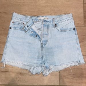 Levi’s Wedgie Shorts